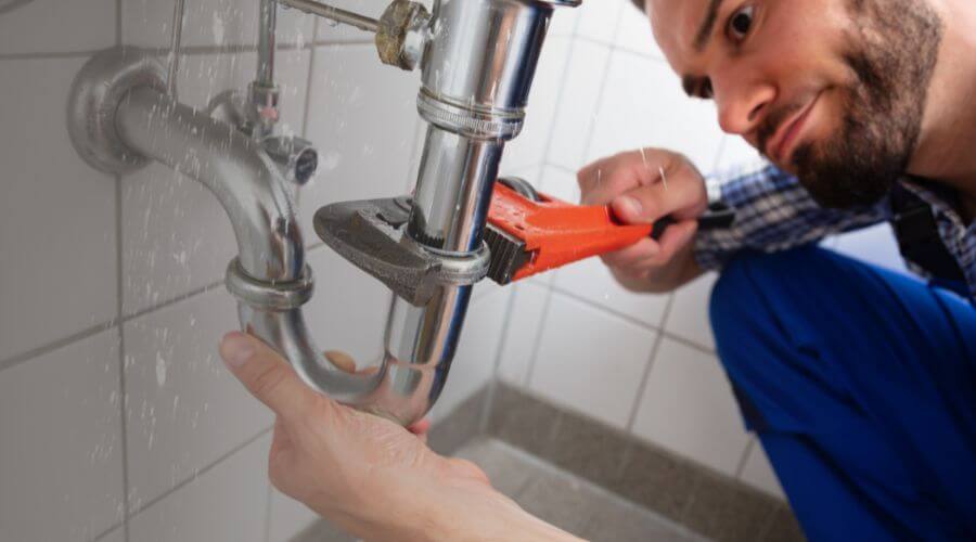 Professional same day plumber services in Daggett, MI